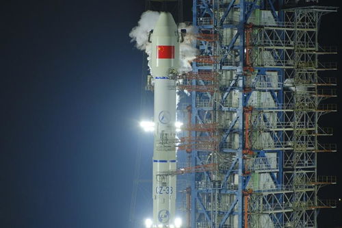 手機(jī)公司的衛(wèi)星競賽 從地面到星空的通信革命